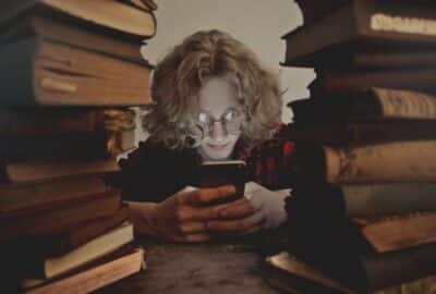 Reading Books On Phone: Is It A Good Idea?