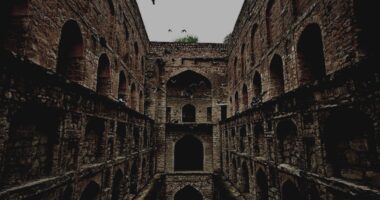 دنیا کے 10 سب سے زیادہ پریتوادت مقامات جو آپ کو ضرور جانا چاہیے۔